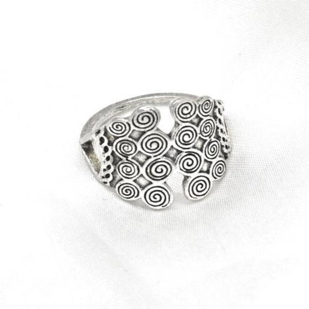 Swirl Pattern Boho Ring - Picture 1 of 5